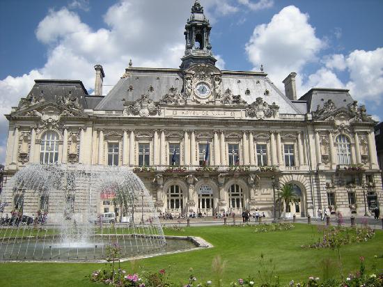 l'hotel de ville de Poitiers